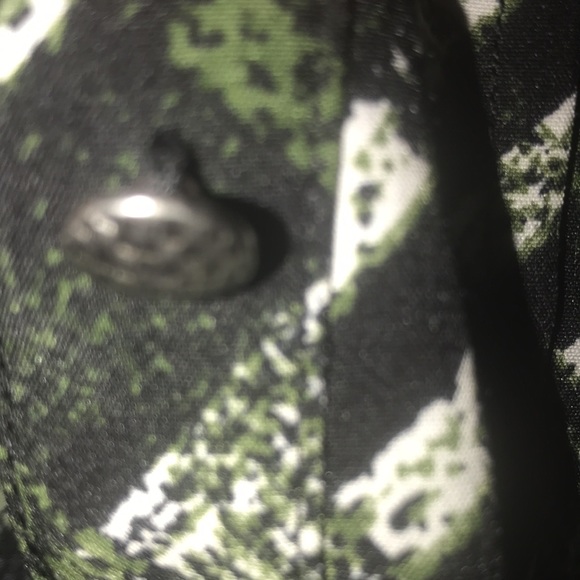 Button Up NY Collection Petite PL GREEN black White Unique 🛍 - Picture 4 of 7